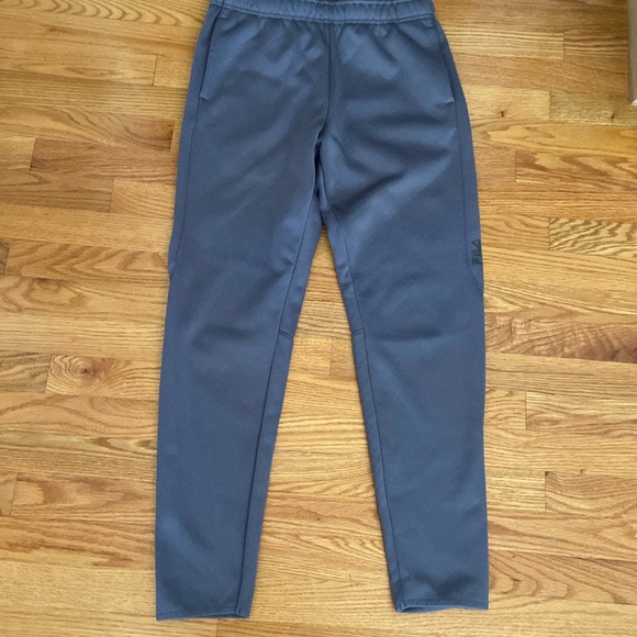 Fila “Live in Motion” Joggers W Pockets and Drawstring Waist - Picture 10 of 11
